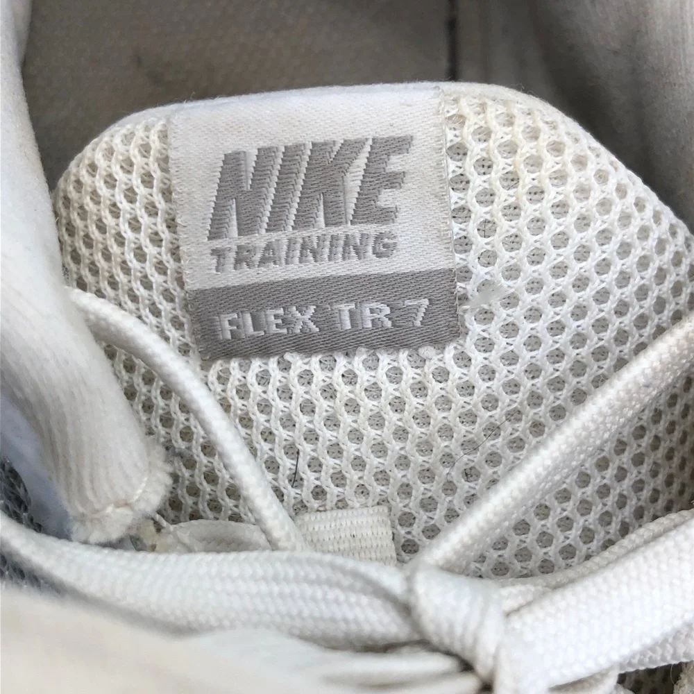 Nike Running Shoes Women's 9.5 Flex TR7 Mesh White/Grey Athletic Sneakers